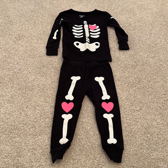 Carter's Other - 18M skeleton glow in the dark pajamas cotton black baby girls 18M